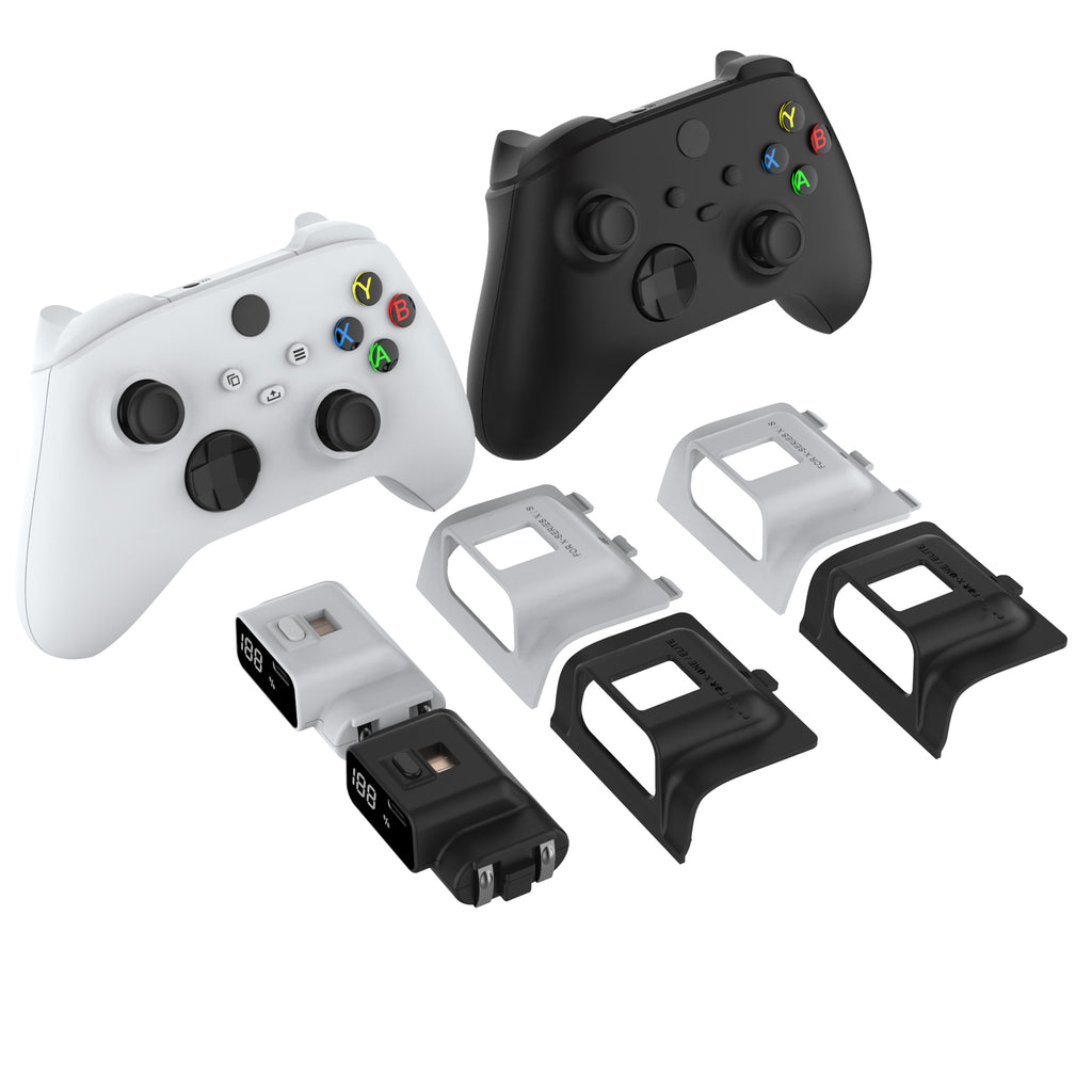 Controles Xbox blanco y negro con baterías recargables iPEGA PG-XBX030A y tapas