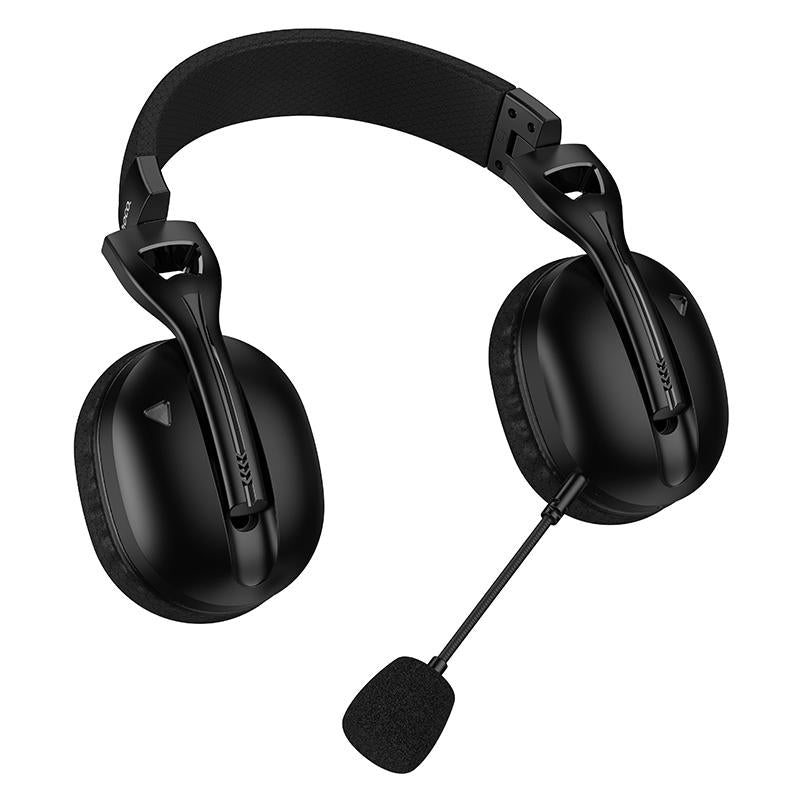 Audífonos HOCO W114 con el micrófono desmontable instalado
