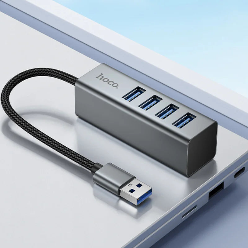 Detalle de los puertos USB 3.0 del hub HOCO HB1B