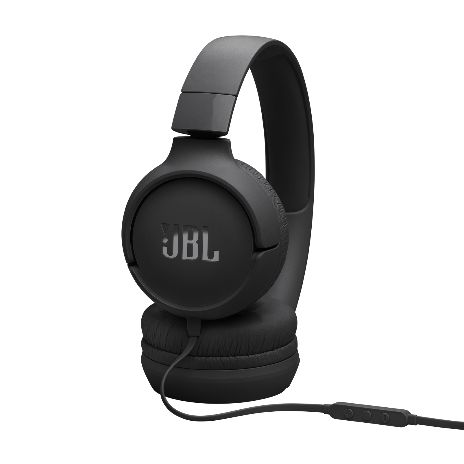 Detalle del conector USB-C del JBL Tune 520C