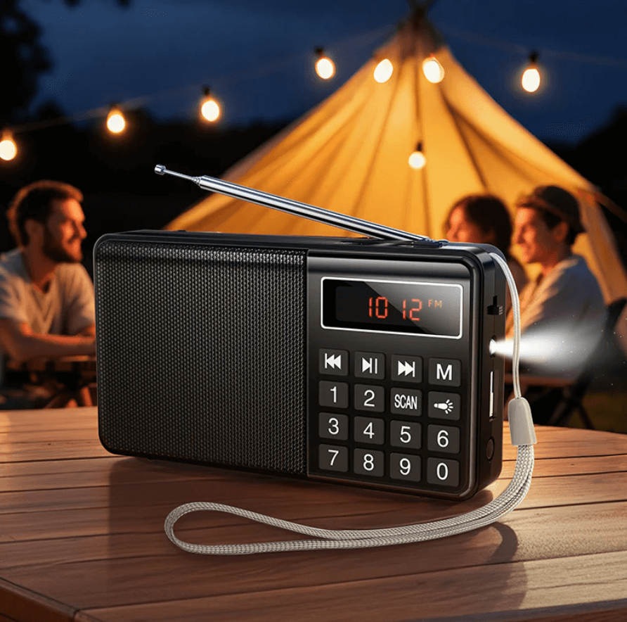 Puertos USB y micro SD de la radio HOCO HI50