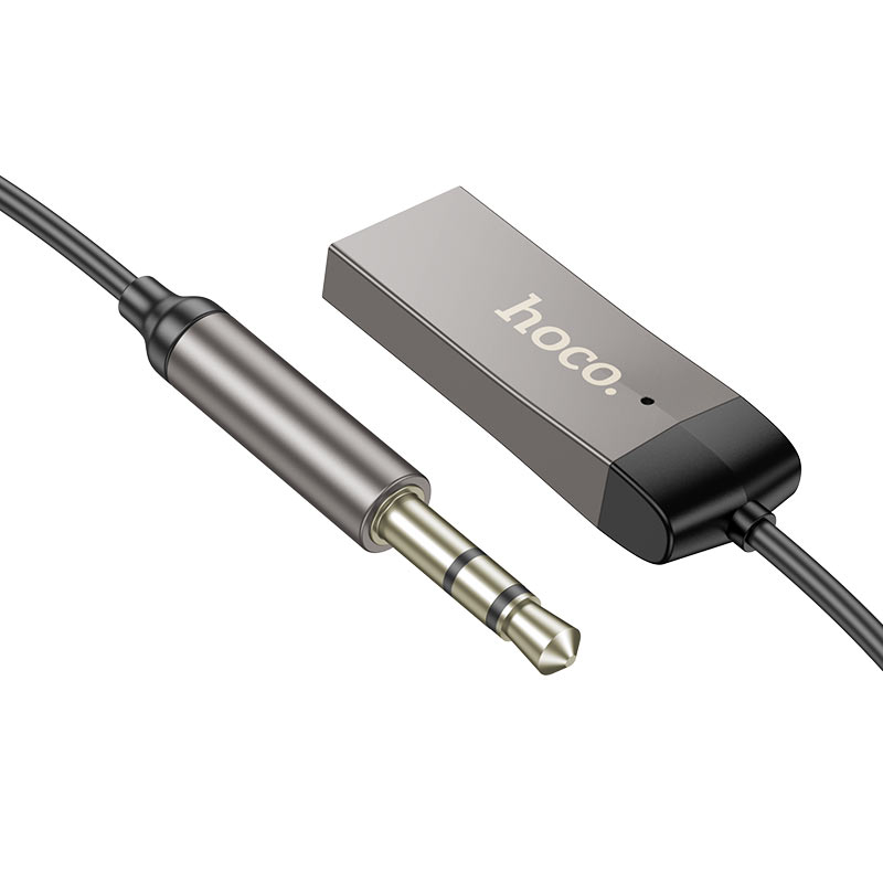 Detalle del conector de audio del receptor Bluetooth HOCO E78